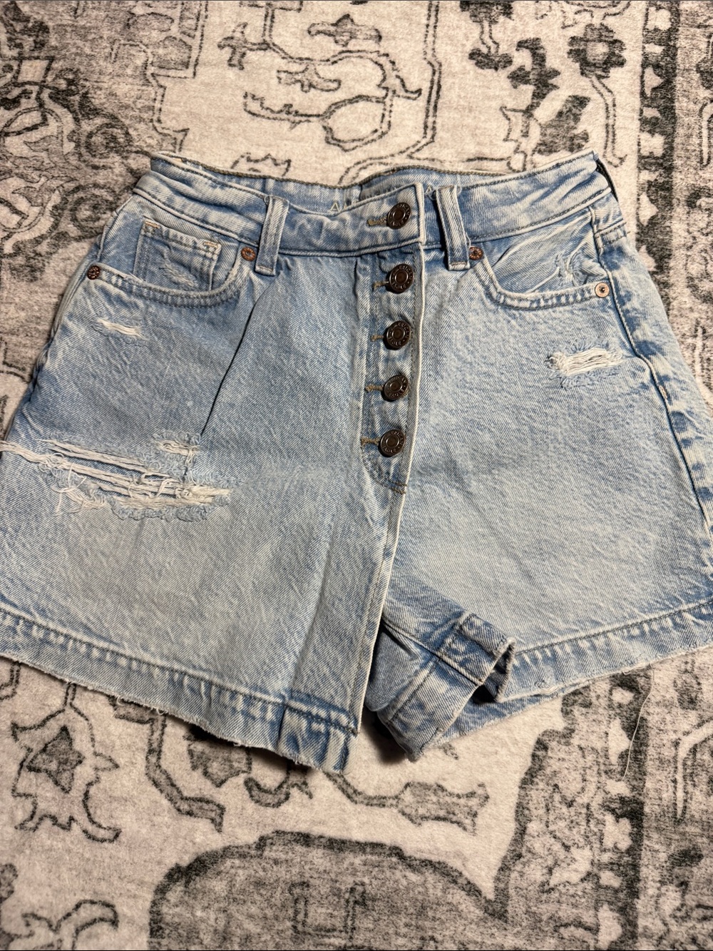 American Eagle Outfitters Light Blue Button-Front Denim Skort